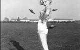 The winner of the contest "Miss UFO" 1950

Miss UFO, 1950s
Translated by «Yandex.Translator»