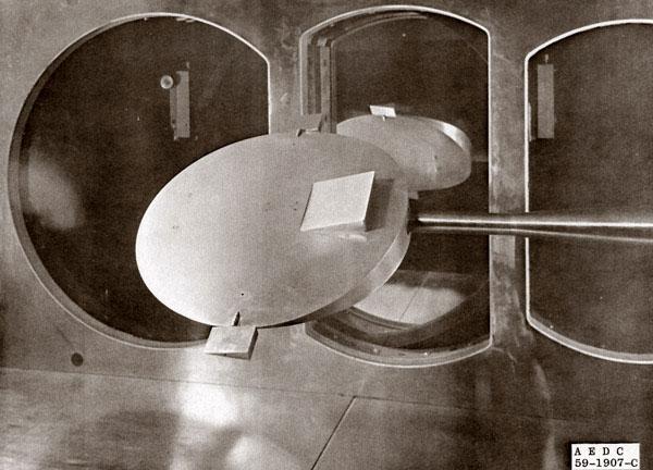 Proyecto Pye WACKET
(originalmente llamado "misil Lenticular"), 1959.