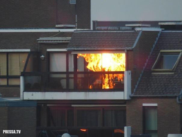 Отражение заката в окне выглядит как пожар
